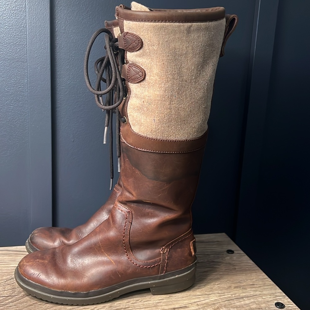 Ugg Elsa Tall boot size 10